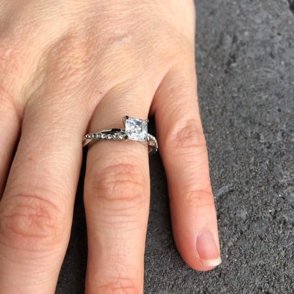 1 ct. Square Radiant Diamond Crystal Ring - Picture 2 of 4